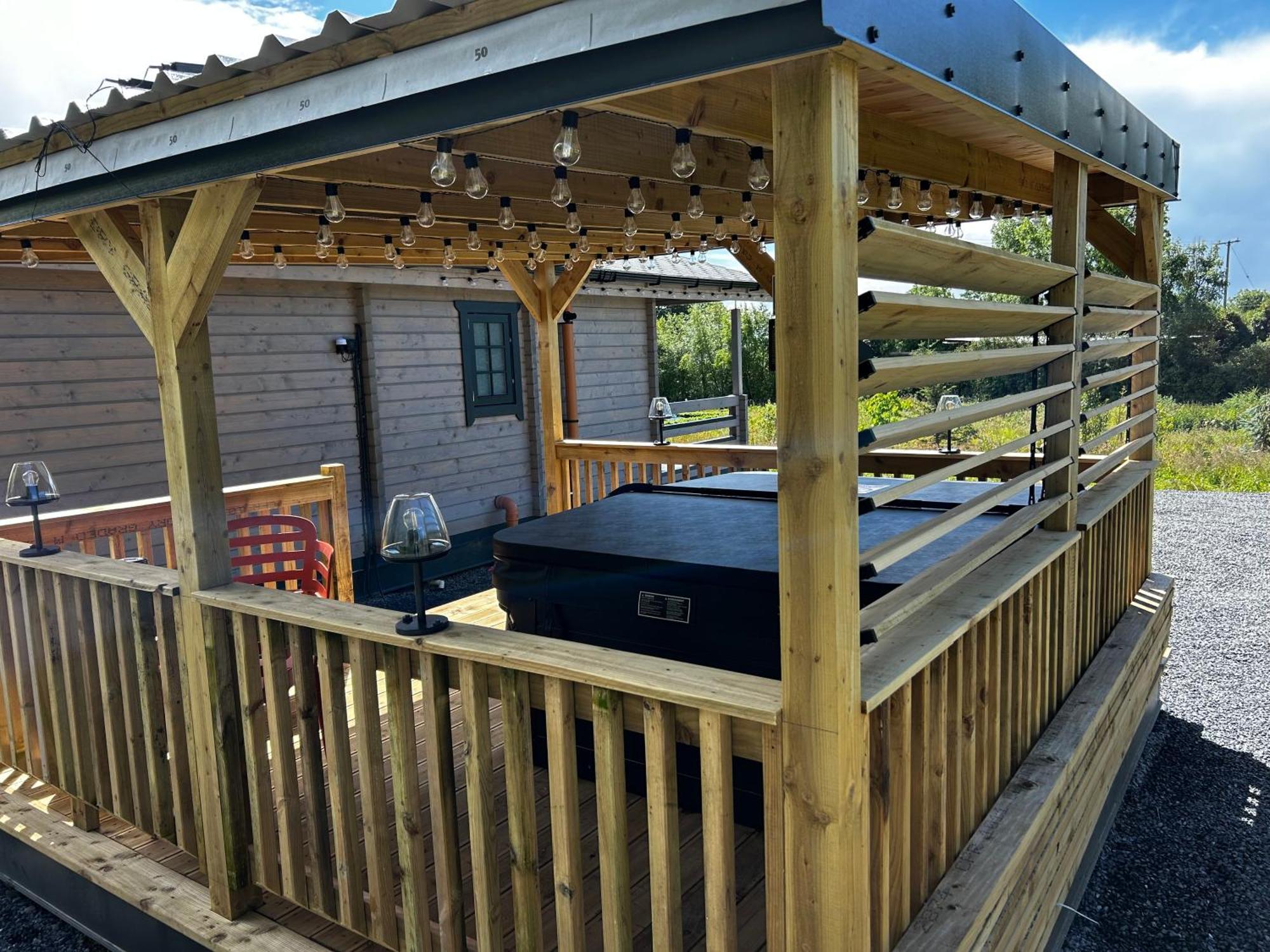Little Rock Retreat Log Cabin With Hot Tub Castletown Gheoghegan Εξωτερικό φωτογραφία