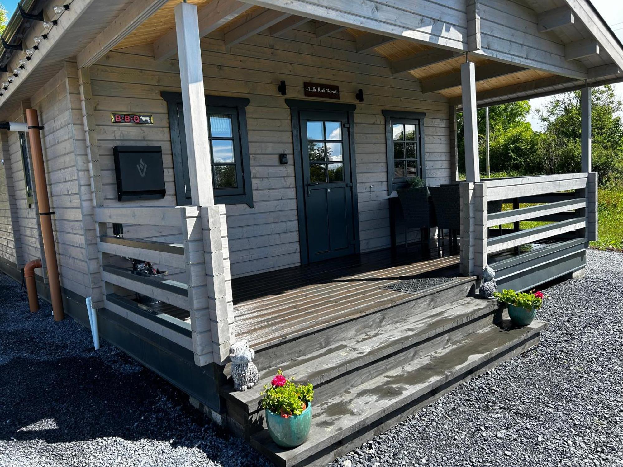 Little Rock Retreat Log Cabin With Hot Tub Castletown Gheoghegan Εξωτερικό φωτογραφία